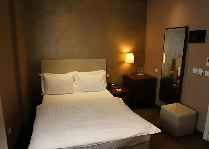 Mondial Hotel Tirana