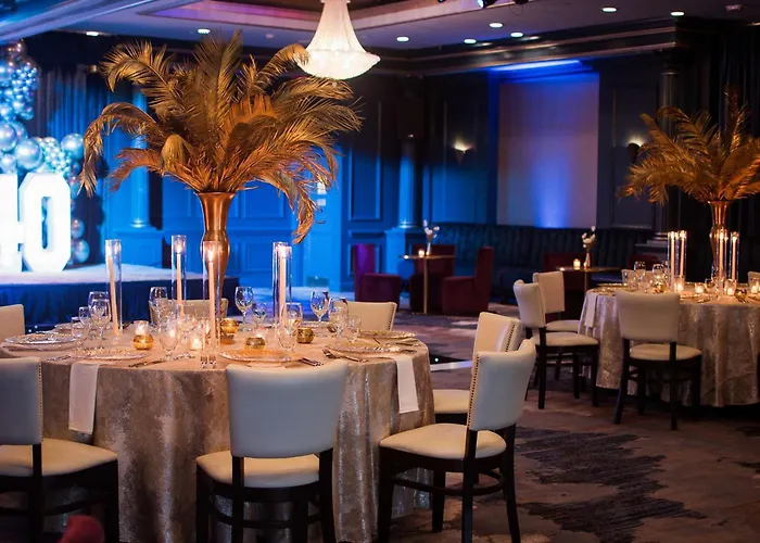 The Roslyn, Tapestry Collection By Hilton Hotel