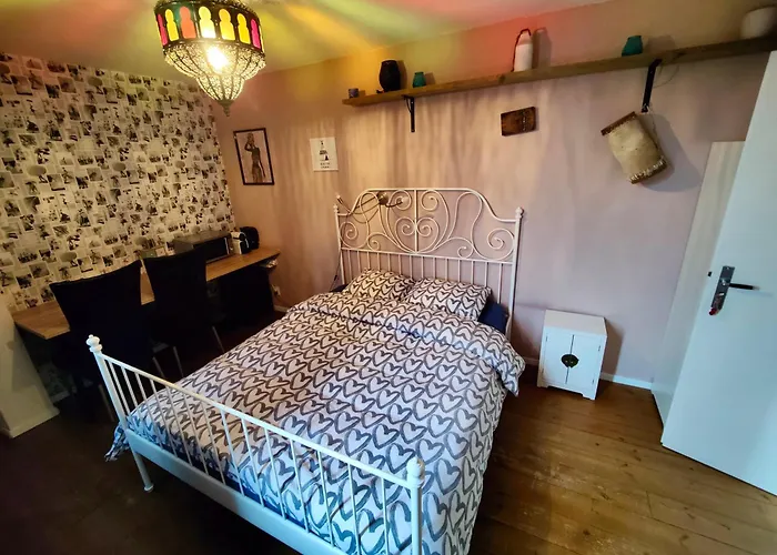 Silver Moon Bed & Breakfast