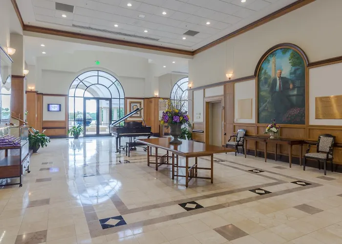 The Cook Hotel And Conference Center At Lsu Baton Rouge