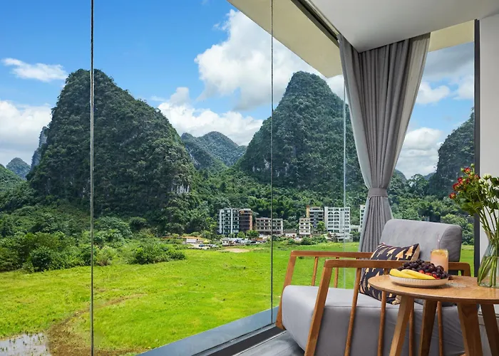 Yangshuo 1Q84 Tree Hotel