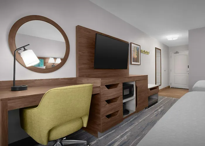 Hampton Inn Yorkville