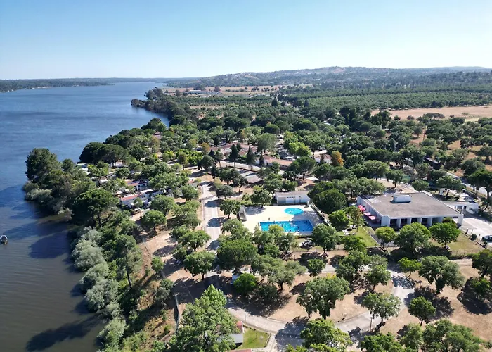 Parque De Campismo Orbitur Montargil Hotel