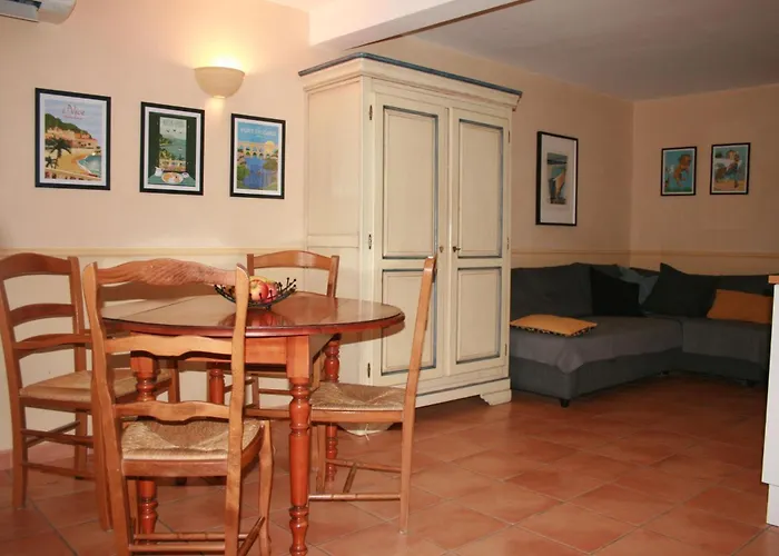 Hotel Mas de la Tour Carbonnière à Aigues-Mortes