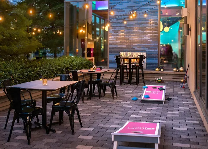 Aloft By Marriott Boston Seaport District