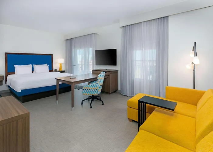 Hampton Inn And Suites Clearwater Beach