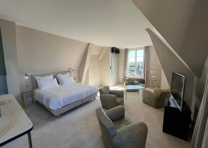 Logis Hotel La Maison à Pan De Bois Vierzon