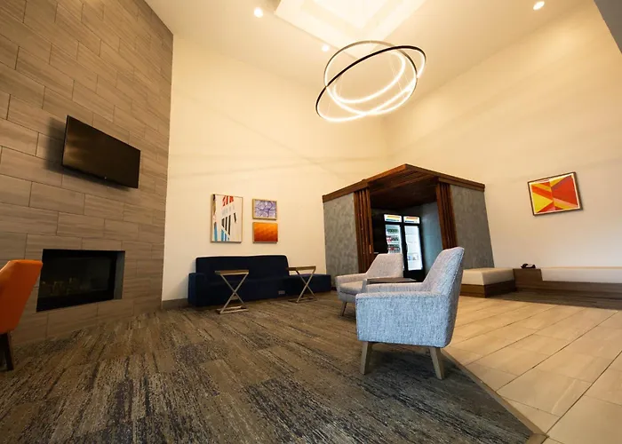 Canyon Hotels