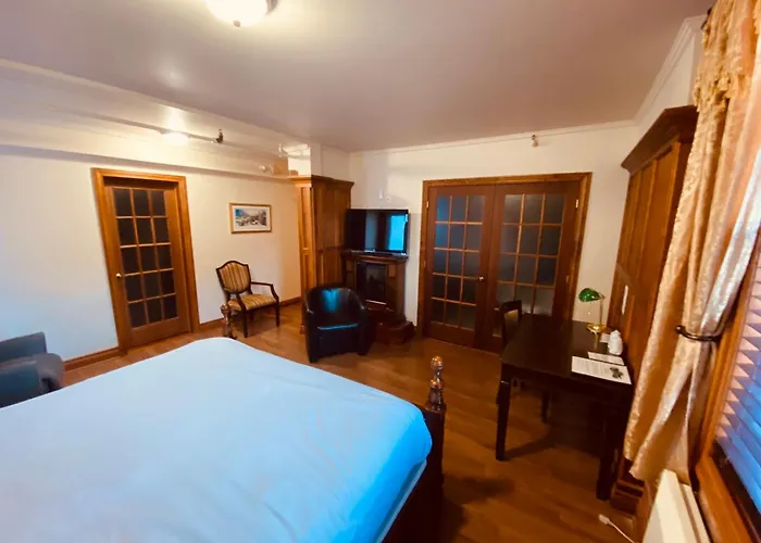 Baie-Comeau Hotels