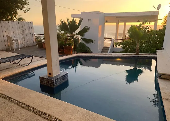 Cocos Camp Love Haters (Adults Only) Acapulco