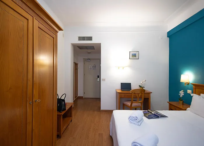 Lvg Hotel Collection - Majestic Alassio