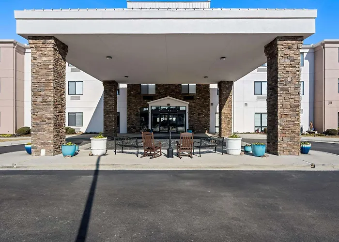 Comfort Suites Cullman I-65 Exit 310