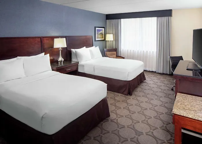 Wyndham Independence Hotel