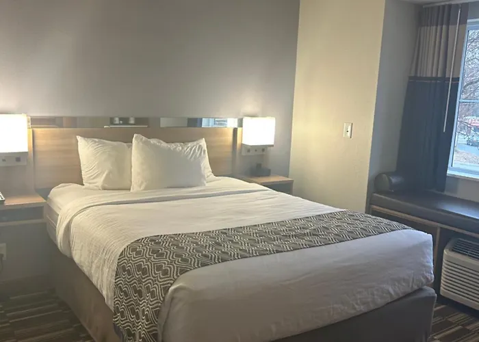 Microtel Inn & Suites By Wyndham Lynchburg