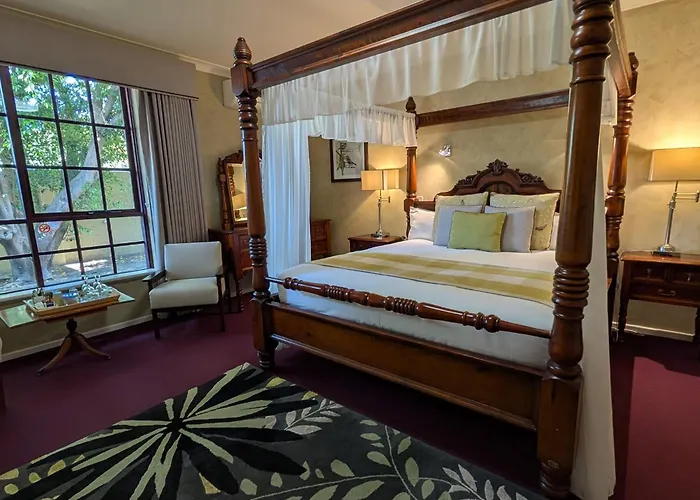 Mahogany Inn And Distillery