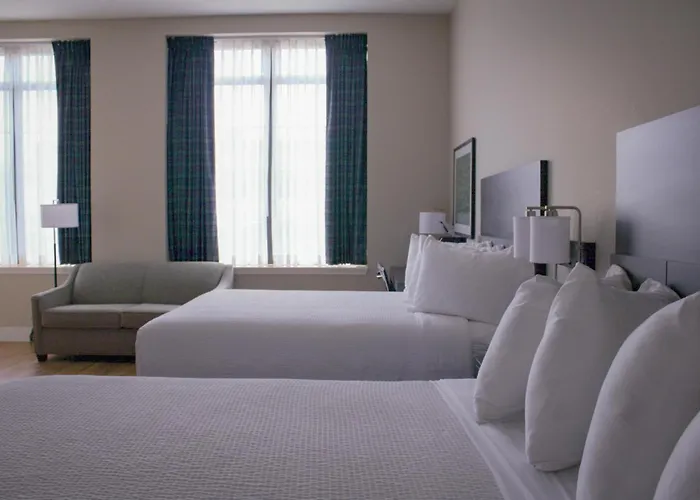 Columbia Hotels