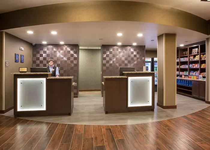 Best Western Plus Lincoln Inn & Suites