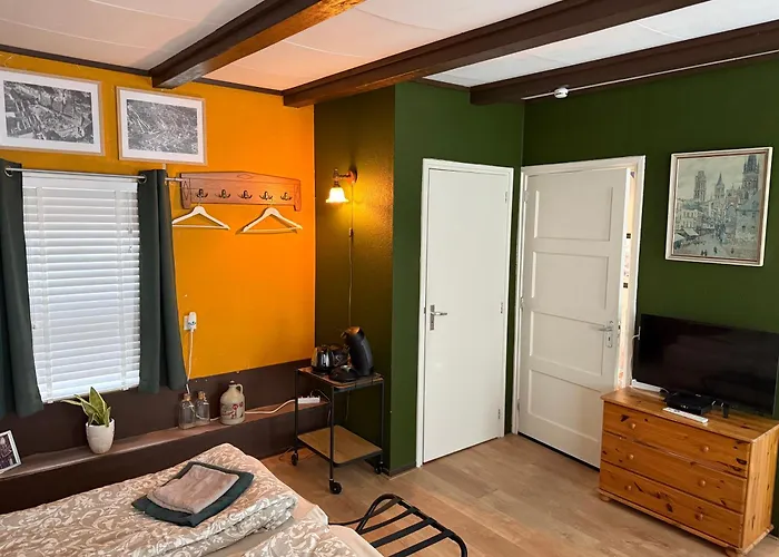 Le Penseur Bed and Breakfast Middelburg