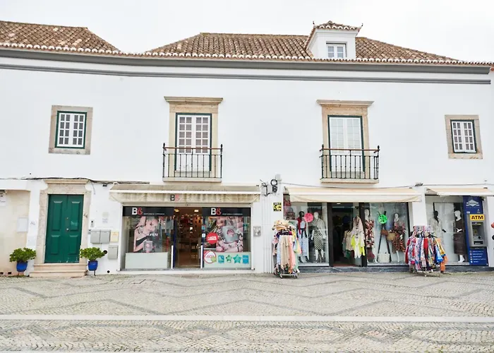 Taah Billa Guest House Tavira