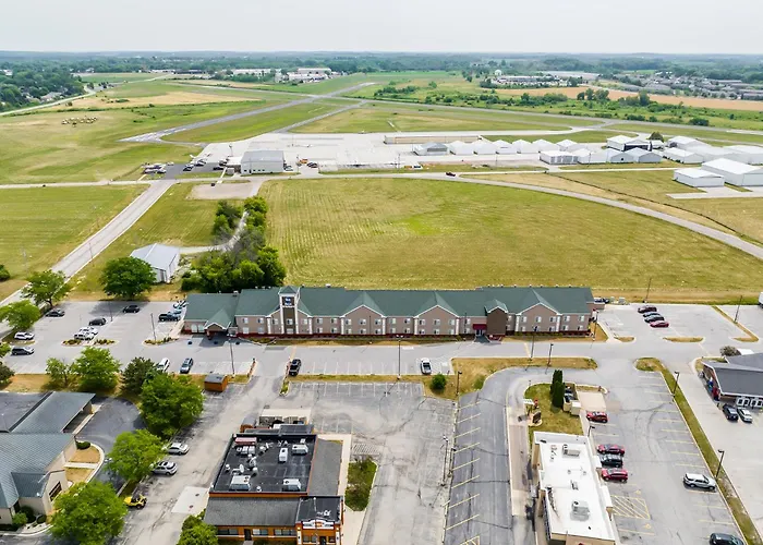 Watertown Hotels