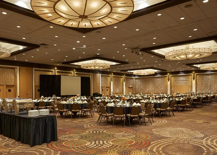 Wyndham Executive Center Columbia Hotel