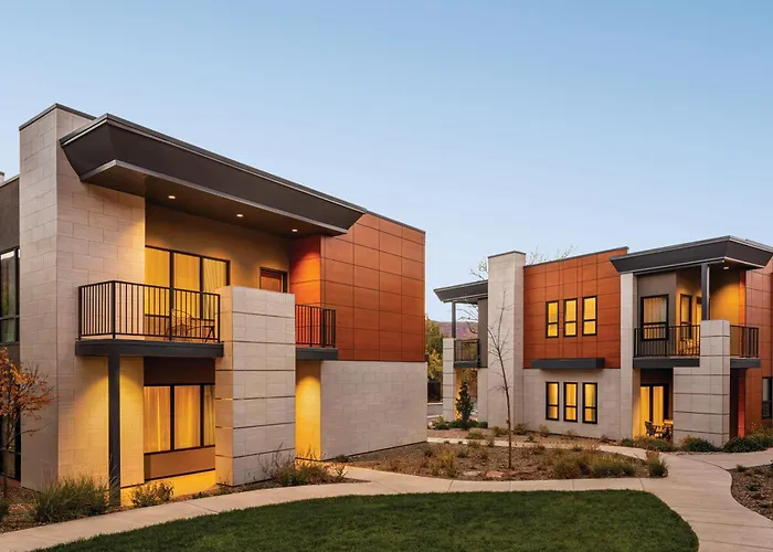 Hoodoo Moab, Curio Collection By Hilton
