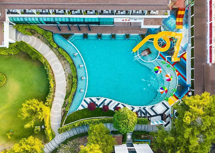 Hotels in Bangsaen