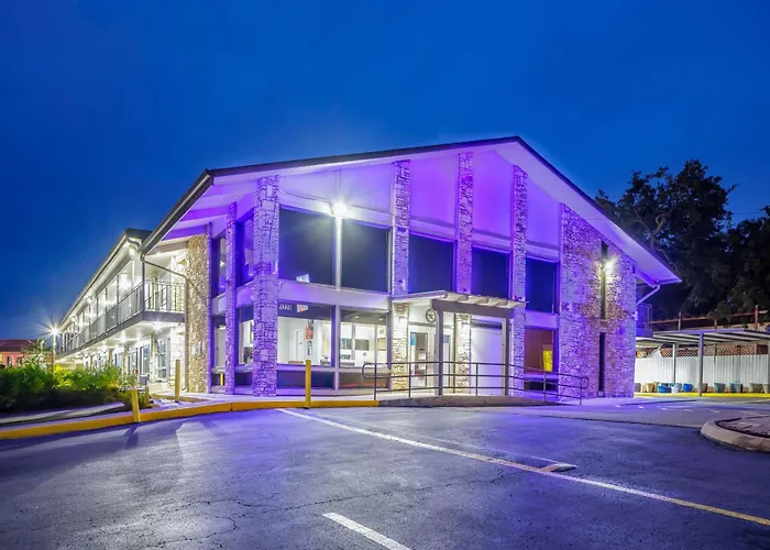Boerne Hotels