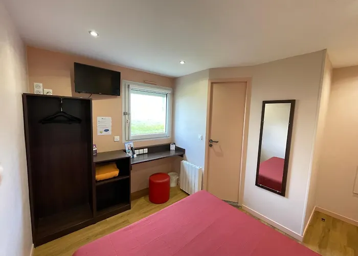 Brit Hotel St-Quentin/Nord Fayet 