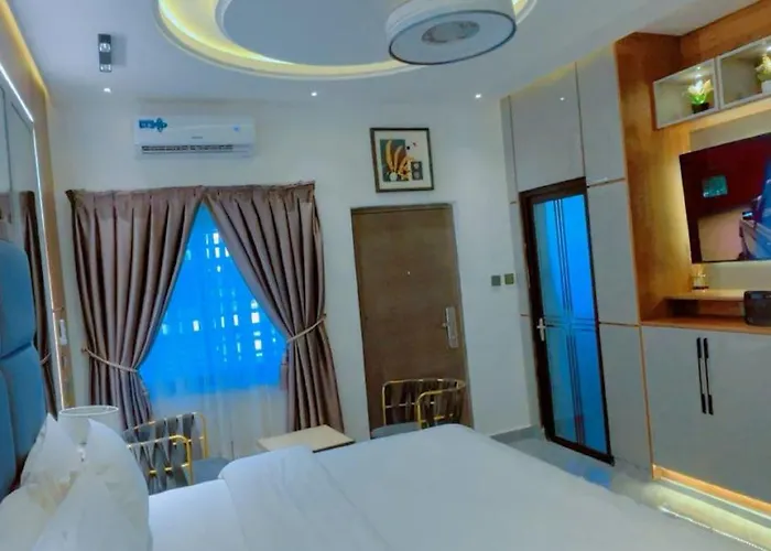 Hotels in Wa
