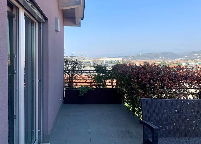 Nuova Opera Rooms & Apartment