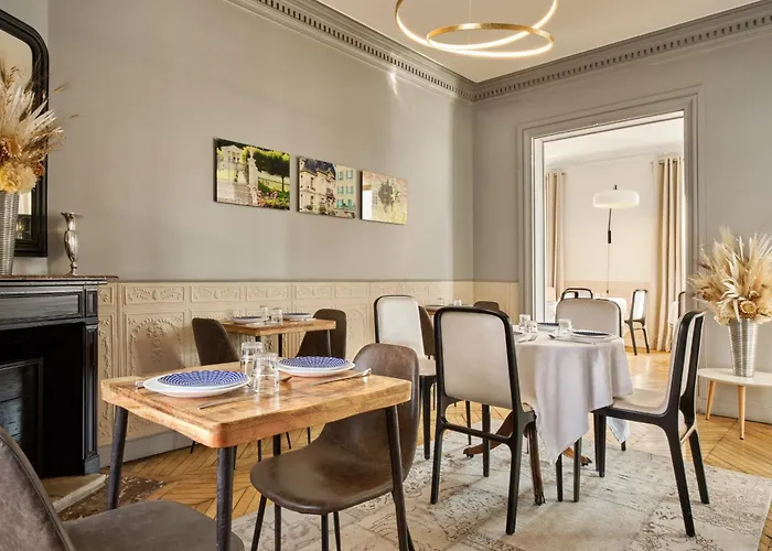 Suresnes Hotels
