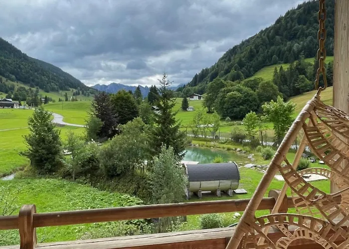 Hotels in Unken