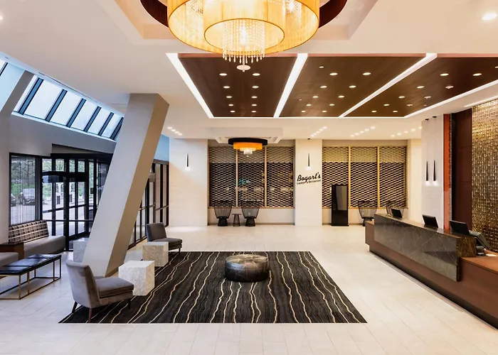 Iselin Hotels