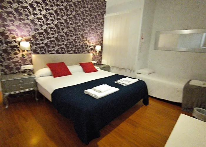 7 Moons B&B Valence