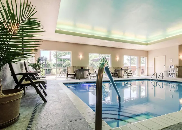 Comfort Suites Bentonville - Rogers
