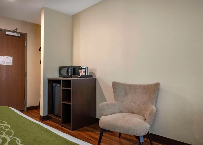 Comfort Inn Connellsville Riverview