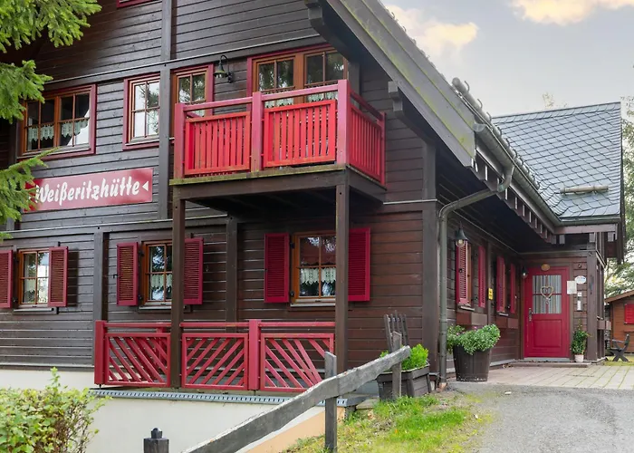 Ferienanlage Zum Silberstollen 2 Häuser am Berg Polderhof und Weißeritzhütte