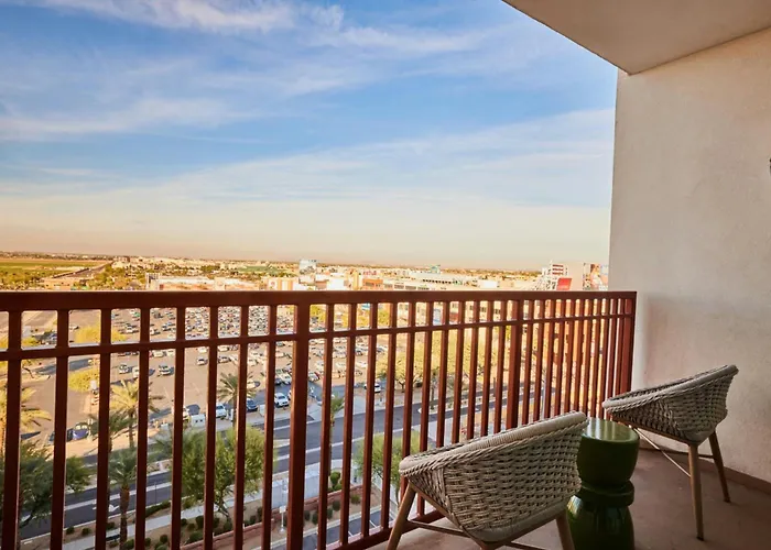 Renaissance Phoenix Glendale Hotel & Conference Center