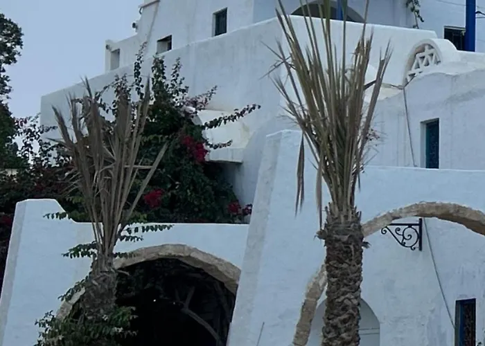 Midoun Hotels