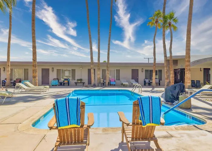 Lido Palms Resort And Spa