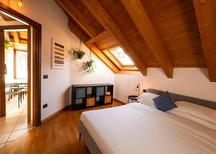 Bernina Express Eco Rooms&Breakfast Tirano