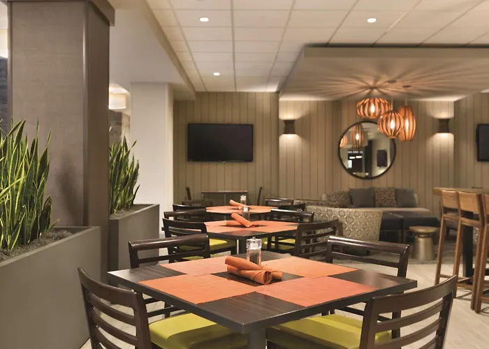 Embassy Suites By Hilton Minneapolis Bloomington Edina