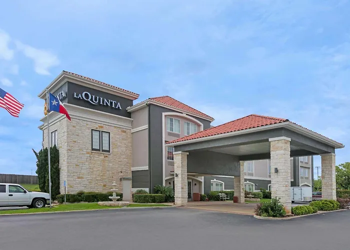 La Quinta By Wyndham Fredericksburg Hotel