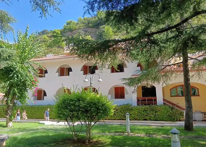 Villaggio Turistico La Mantinera - Hotel Praia a Mare