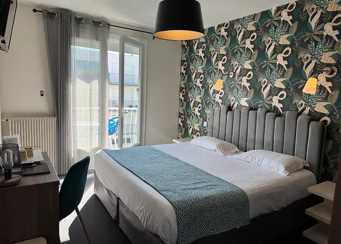 Hôtel Calme Des Pins&Spa Les Sables-dʼOlonne