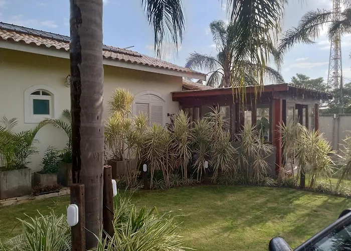 Suítes em casa de férias em Atibaia piscina aquecida