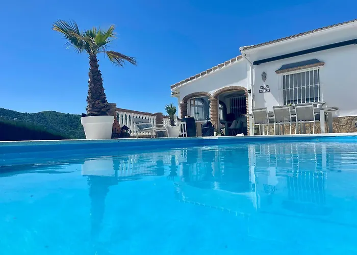 Casira, studios en kamers,Viñuela, Costa Del Sol
