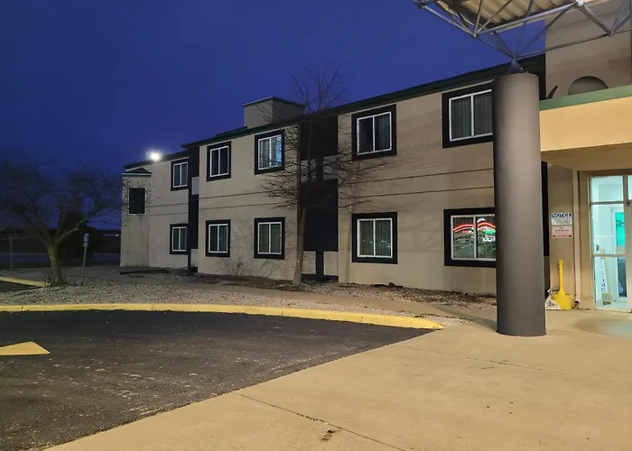 Minonk Hotels
