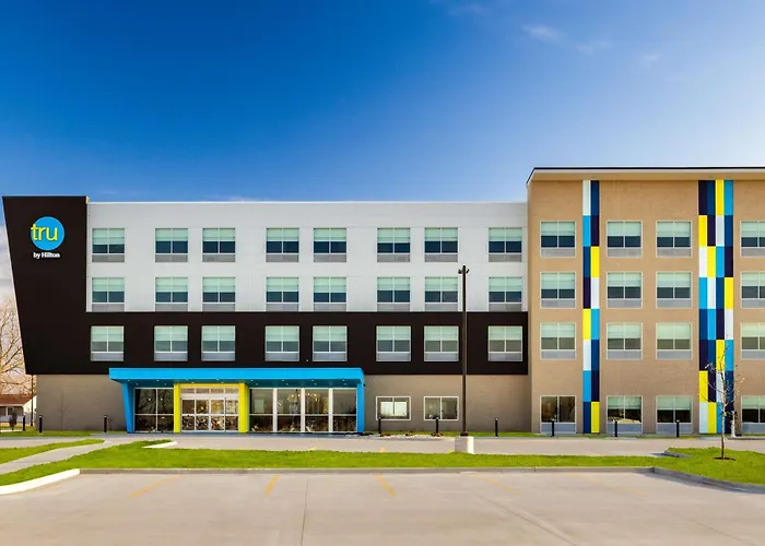 Oshkosh Hotels